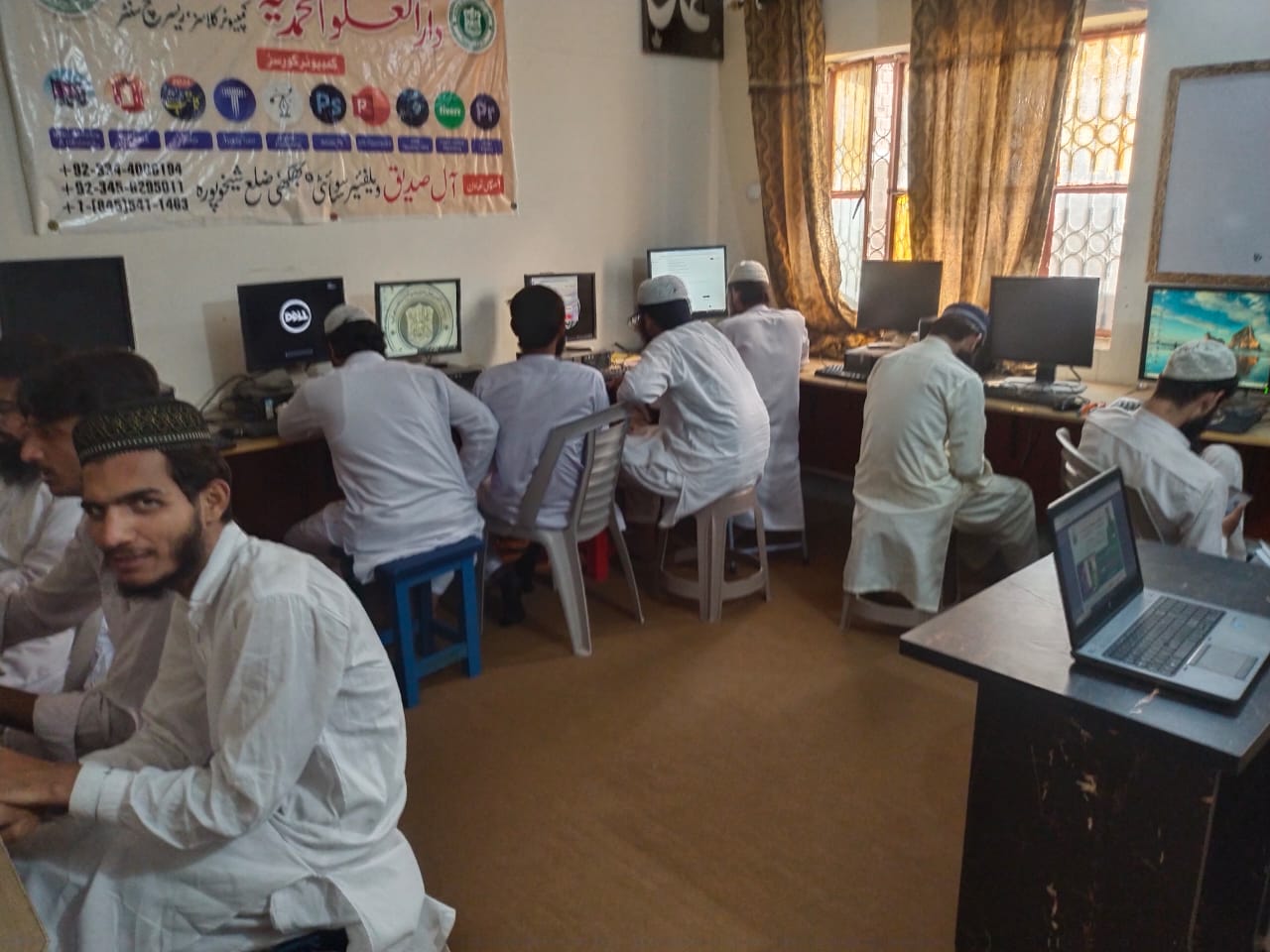 IT Training Session - Image 2